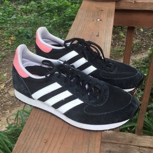 🌞RARE Adidas Tennis Shoes!